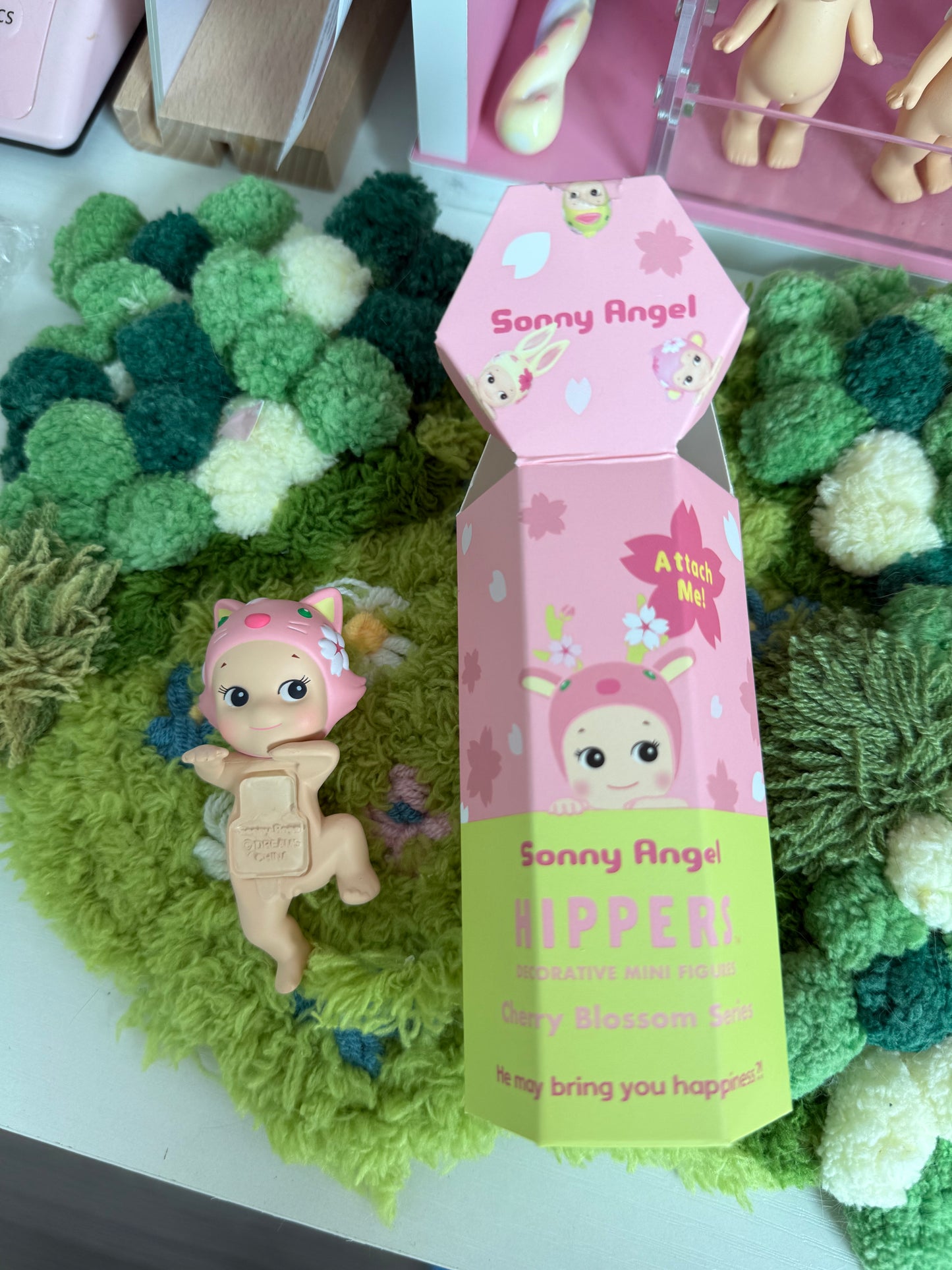 sonny angel opened cherry blossom hipper cat