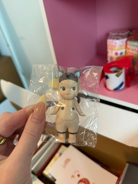 sonny angel opened siamese cat life